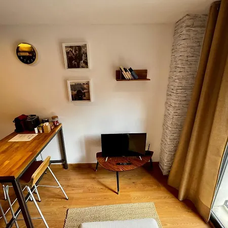 Lotila Flats Cabanaquinta Apartment *