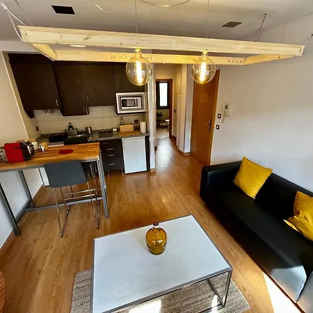 Lotila Flats Cabanaquinta Apartment *